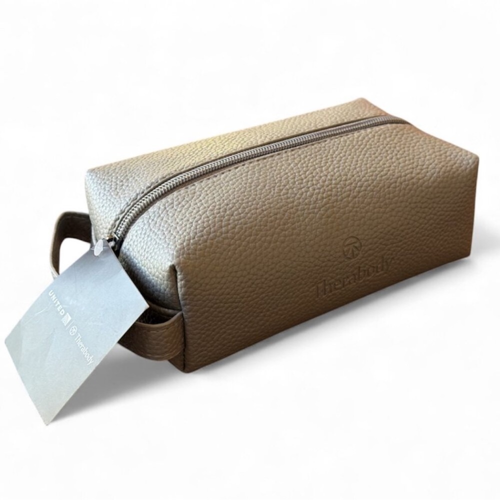 United Airlines Therabody Polaris Business Class Amenity Kit NWT